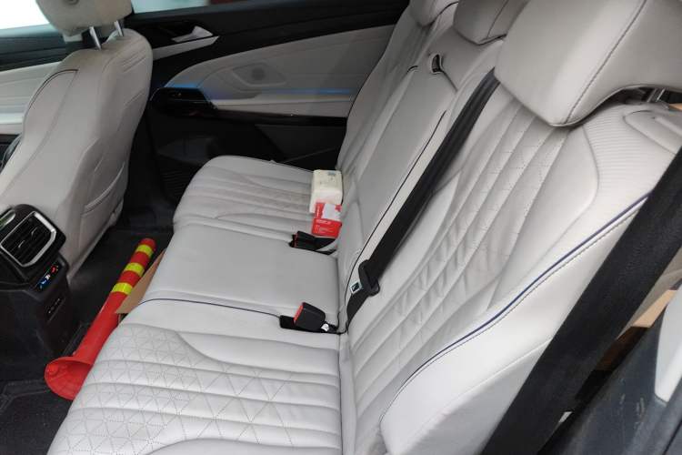 Used Volkswagen ID.6 X 2021 Pro Smart Long-Range Edition Interior 4
