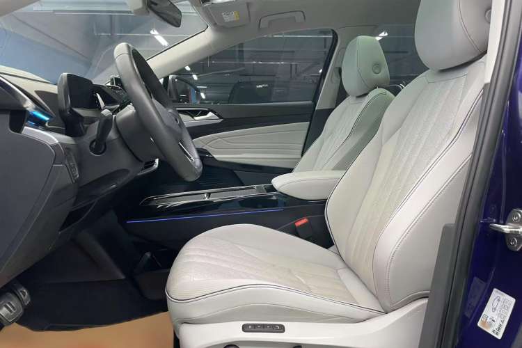 Used Volkswagen ID.6 X 2021 Pro Smart Long-Range Edition Interior 5