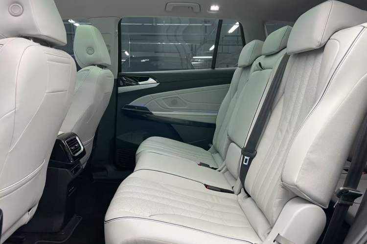 Used Volkswagen ID.6 X 2021 Pro Smart Long-Range Edition Interior 7