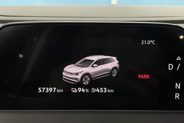 Used Volkswagen ID.6 X 2021 Pro Smart Long-Range Edition Odometer Close Up