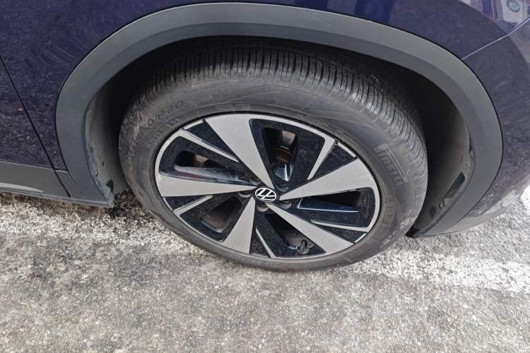 Used Volkswagen ID.6 X 2021 Pro Smart Long-Range Edition Right Front Wheel Hub