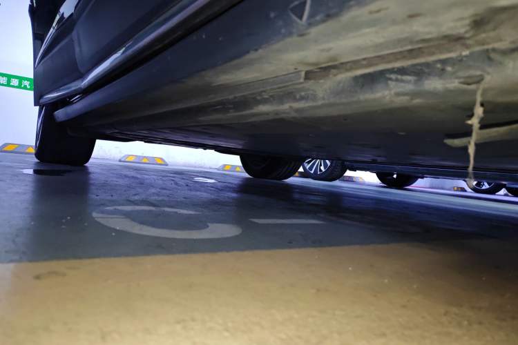 Used Volkswagen ID.6 X 2021 Pro Smart Long-Range Edition Right Side Sill