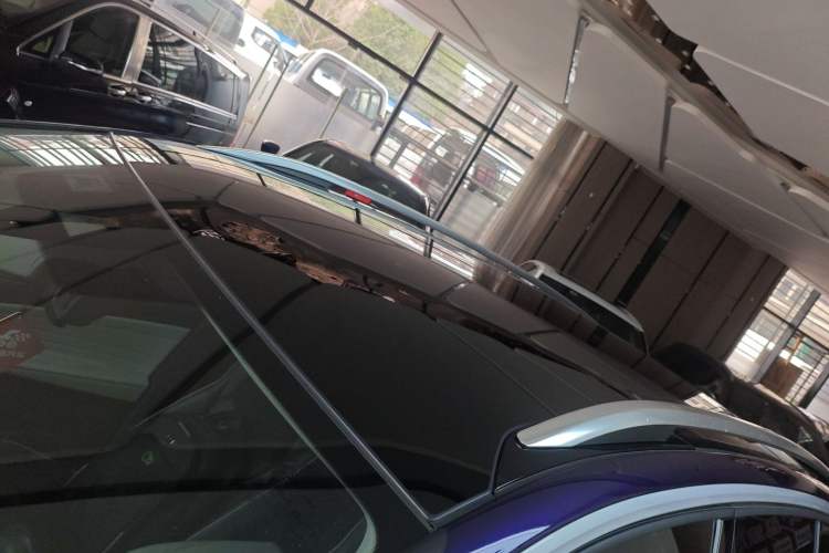 Used Volkswagen ID.6 X 2021 Pure+ Long-Range Edition Roof
