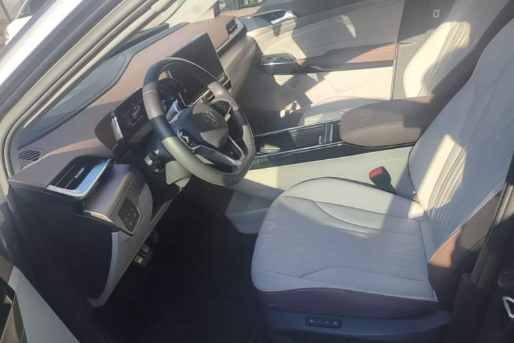 Used Volkswagen ID.6 X 2021 Pro Smart Long-Range Edition Left Front Seat
