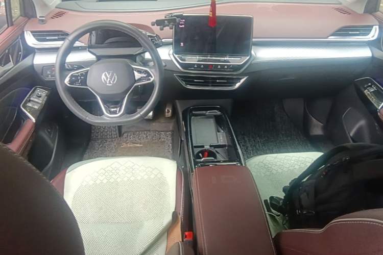 Used Volkswagen ID.6 X 2021 1st Edition ID. First Impression Edition Center Console