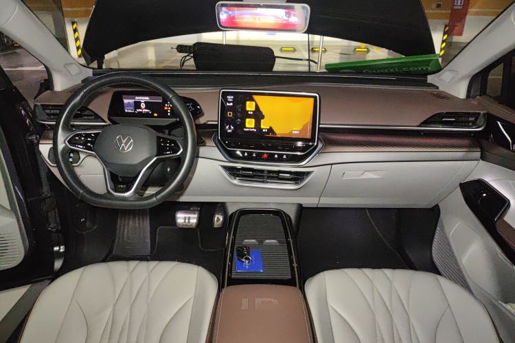 Used Volkswagen ID.6 X 2021 1st Edition ID. First Impression Edition Center Console