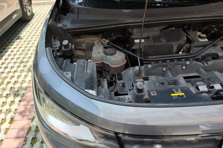 Used Volkswagen ID.6 X 2021 Pro Smart Long-Range Edition Engine Bay Right