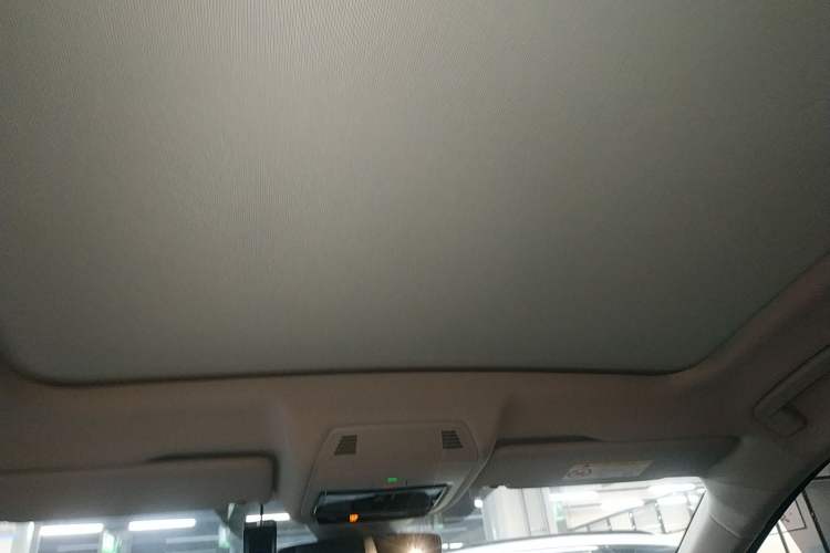 Used Volkswagen ID.6 X 2021 Revised Version Pure+ Long-Range Edition Headliner