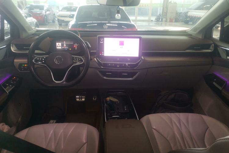 Used Volkswagen ID.6 X 2021 Pro Smart Long-Range Edition Interior 2