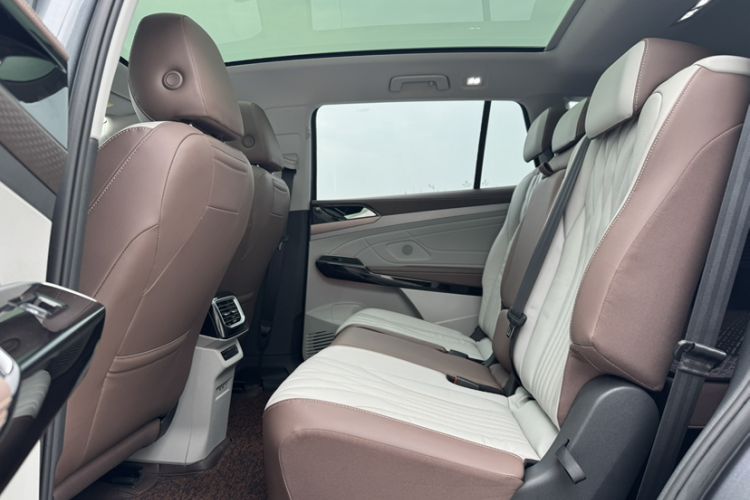Used Volkswagen ID.6 X 2021 Pro Smart Long-Range Edition Interior 3