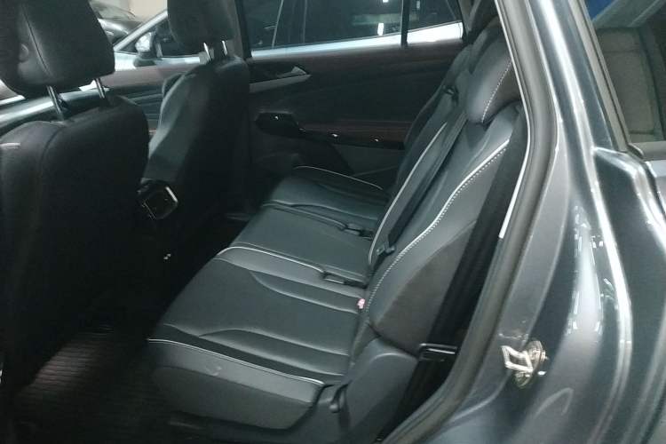 Used Volkswagen ID.6 X 2021 Revised Version Pure+ Long-Range Edition Interior 4