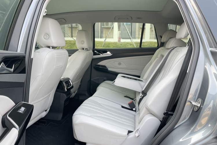 Used Volkswagen ID.6 X 2021 1st Edition ID. First Impression Edition Interior 6