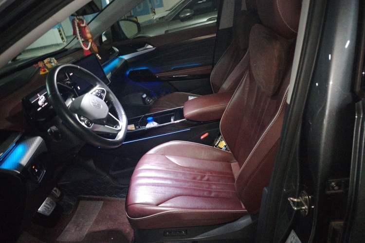 Used Volkswagen ID.6 X 2021 Pro Smart Long-Range Edition Left Front Seat