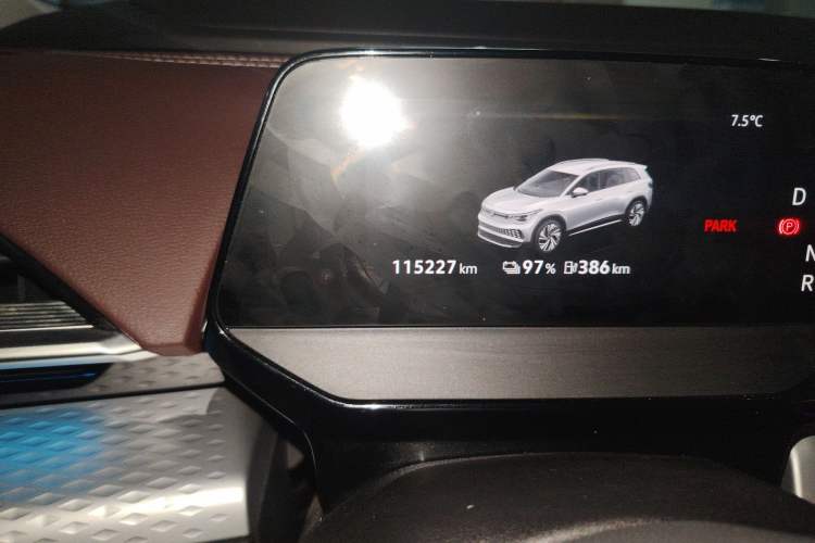 Used Volkswagen ID.6 X 2021 Pro Smart Long-Range Edition Odometer Close Up