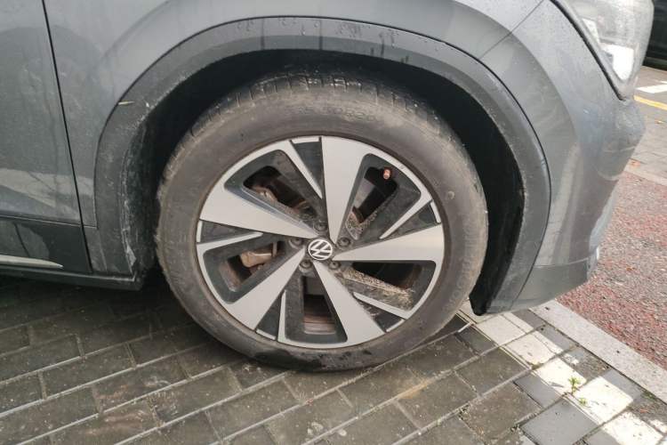 Used Volkswagen ID.6 X 2021 Pro Smart Long-Range Edition Right Front Wheel Hub