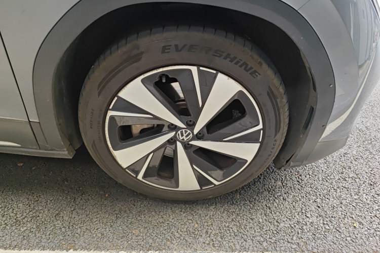 Used Volkswagen ID.6 X 2021 Pro Smart Long-Range Edition Right Front Wheel Hub