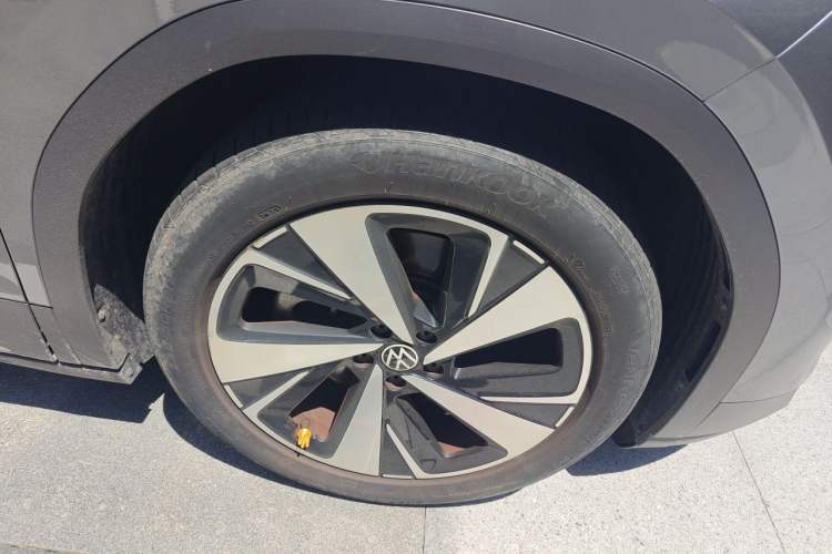 Used Volkswagen ID.6 X 2021 1st Edition ID. First Impression Edition Right Front Wheel Hub
