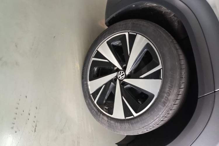 Used Volkswagen ID.6 X 2021 Revised Version Pure+ Long-Range Edition Right Rear Wheel Hub
