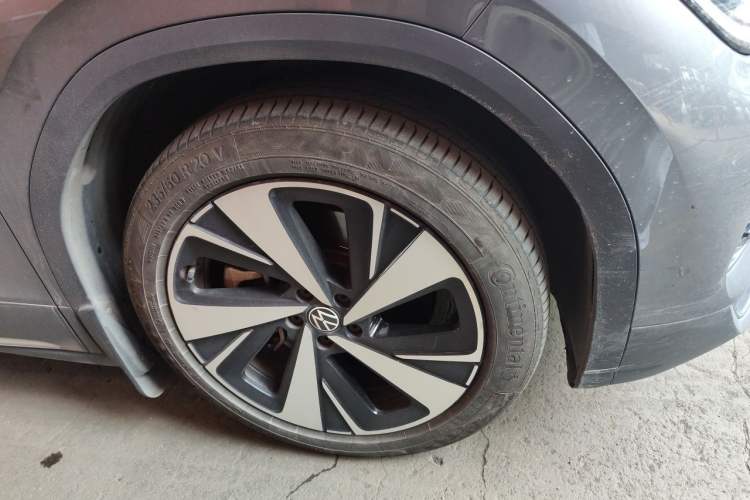 Used Volkswagen ID.6 X 2021 1st Edition ID. First Impression Edition Right Front Wheel Hub