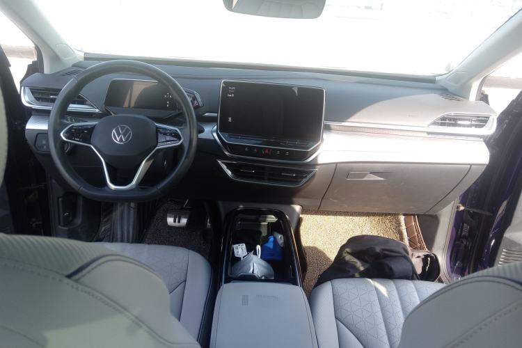 Used Volkswagen ID.6 X 2021 Pro Smart Long-Range Edition Center Console