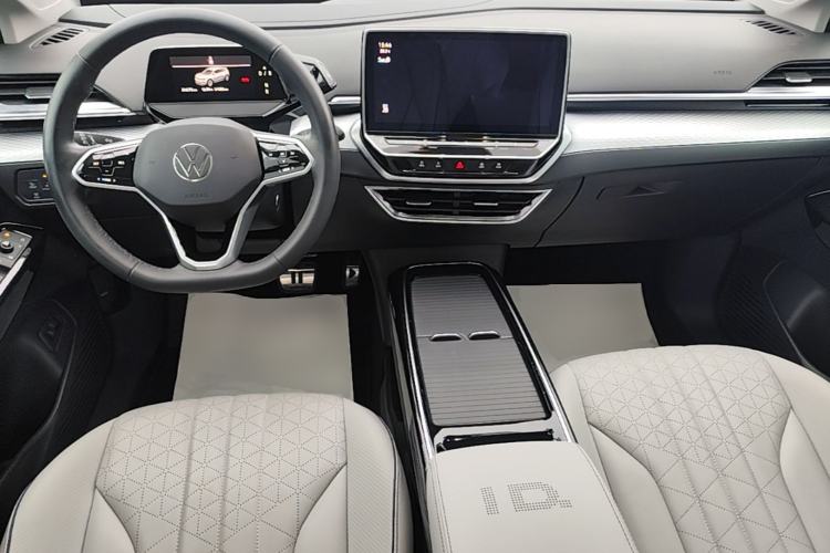 Used Volkswagen ID.6 X 2021 Pro Smart Long-Range Edition Center Console