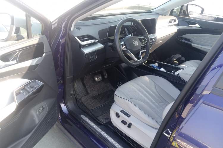 Used Volkswagen ID.6 X 2021 Pro Smart Long-Range Edition Driver Seat