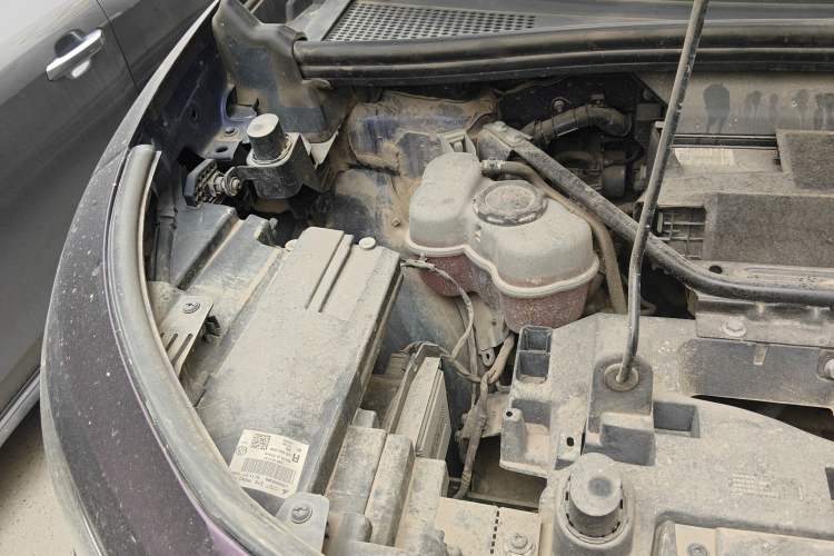 Used Volkswagen ID.6 X 2021 Pro Smart Long-Range Edition Engine Bay Right