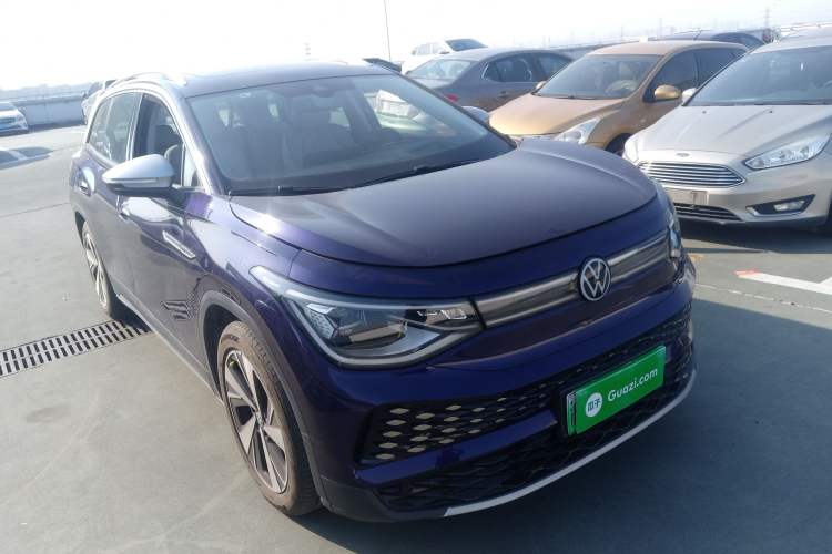 Used Volkswagen ID.6 X 2021 Pro Smart Long-Range Edition Front Right 45 Deg