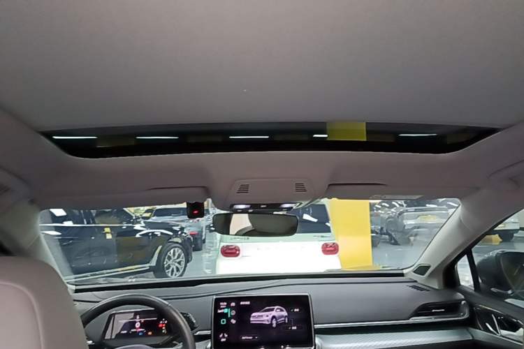 Used Volkswagen ID.6 X 2021 Prime Kinergy Four-Wheel Drive Edition Headliner