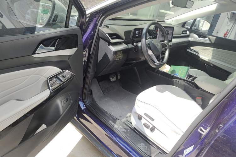 Used Volkswagen ID.6 X 2021 Pro Smart Long-Range Edition Interior 3