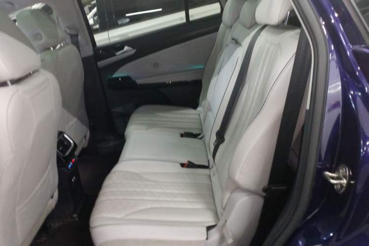 Used Volkswagen ID.6 X 2021 Pro Smart Long-Range Edition Interior 4
