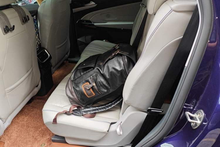 Used Volkswagen ID.6 X 2021 Pro Smart Long-Range Edition Interior 4
