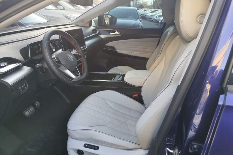 Used Volkswagen ID.6 X 2021 Pro Smart Long-Range Edition Left Front Seat