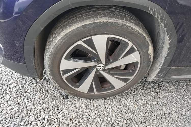 Used Volkswagen ID.6 X 2021 Pro Smart Long-Range Edition Left Front Wheel Hub