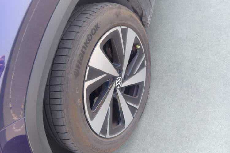 Used Volkswagen ID.6 X 2021 Pro Smart Long-Range Edition Left Front Wheel Hub