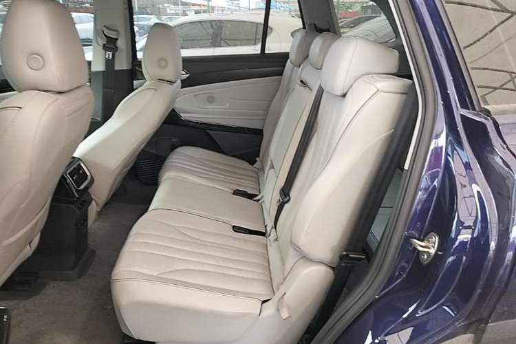Used Volkswagen ID.6 X 2021 Pro Smart Long-Range Edition Left Rear Seat