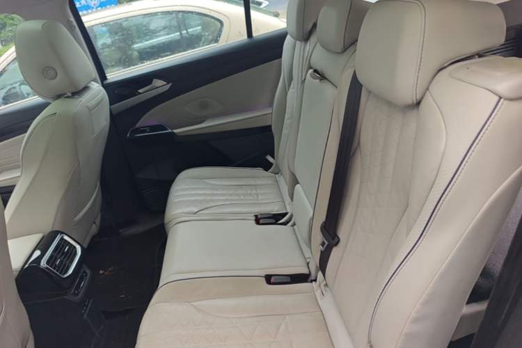 Used Volkswagen ID.6 X 2021 1st Edition ID. First Impression Edition Left Rear Seat