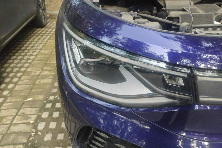 Used Volkswagen ID.6 X 2021 1st Edition ID. First Impression Edition Right Front Headlight