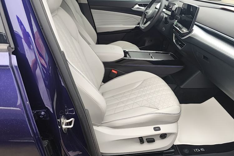 Used Volkswagen ID.6 X 2021 Pro Smart Long-Range Edition Right Front Seat