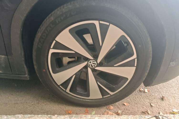 Used Volkswagen ID.6 X 2021 Pro Smart Long-Range Edition Right Front Wheel Hub