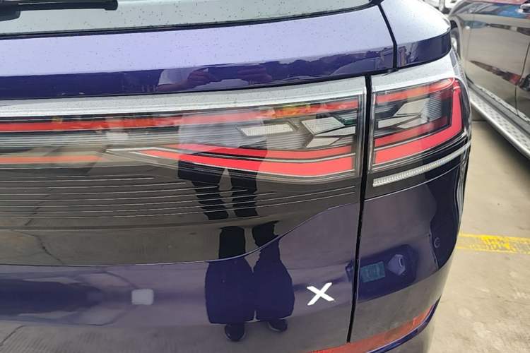 Used Volkswagen ID.6 X 2021 Pro Smart Long-Range Edition Right Rear Taillight