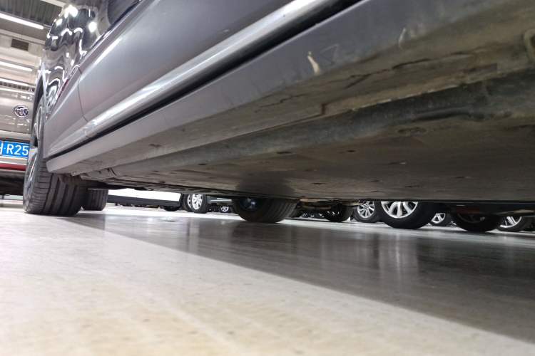 Used Volkswagen ID.6 X 2021 Pro Smart Long-Range Edition Right Side Sill