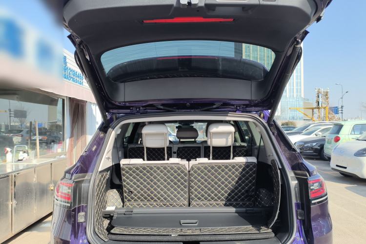 Used Volkswagen ID.6 X 2021 Pro Smart Long-Range Edition Trunk