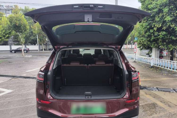 Used Volkswagen ID.6 X 2021 Pro Smart Long-Range Edition Trunk