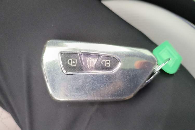 Used Volkswagen ID.6 X 2021 Pro Smart Long-Range Edition Vehicle Key