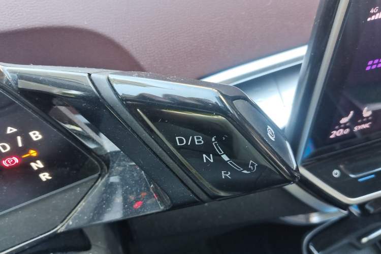 Used Volkswagen ID.6 X 2021 1st Edition ID. First Impression Edition Gear Lever