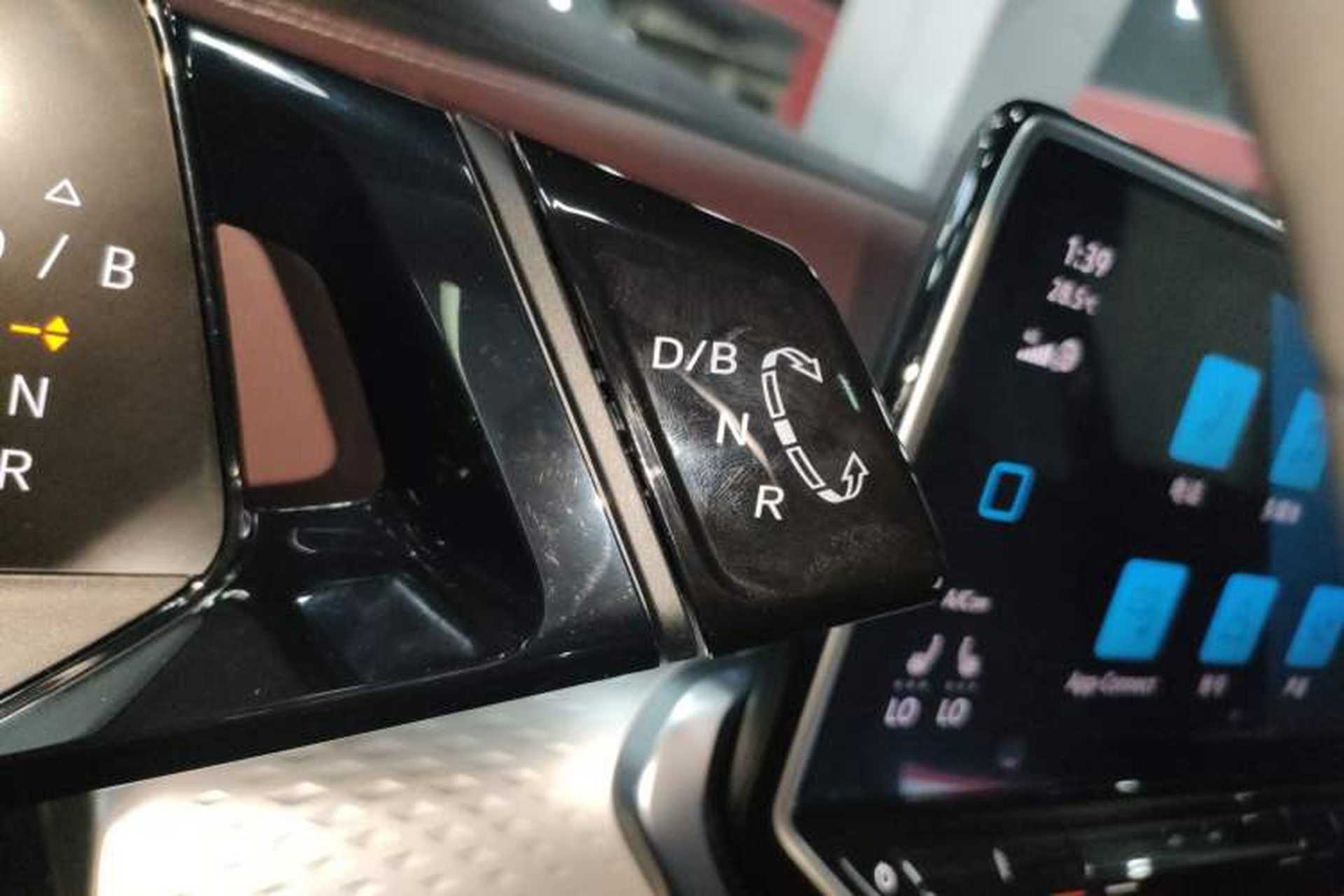 Used Volkswagen ID.6 X 2021 1st Edition ID. First Impression Edition Gear Lever