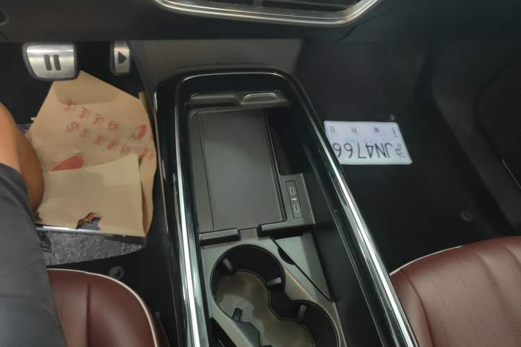 Used Volkswagen ID.6 X 2021 1st Edition ID. First Impression Edition Gear Lever
