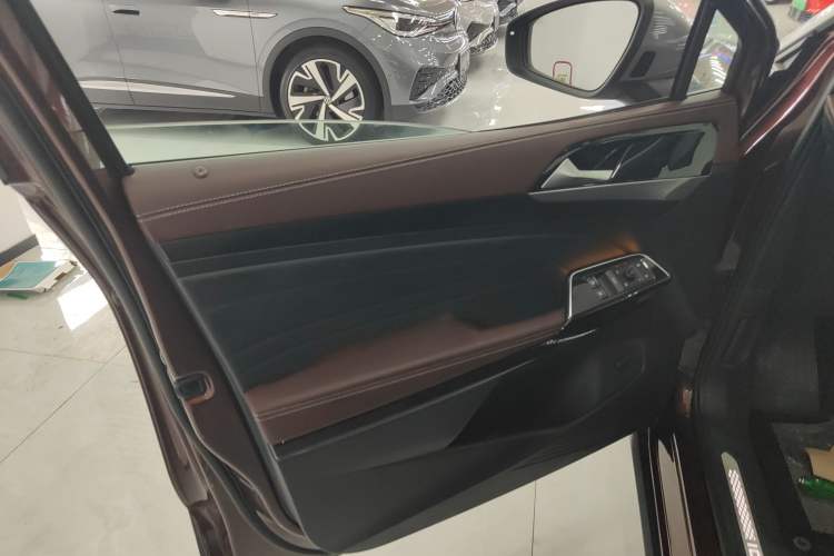Used Volkswagen ID.6 X 2021 1st Edition ID. First Impression Edition Interior 7