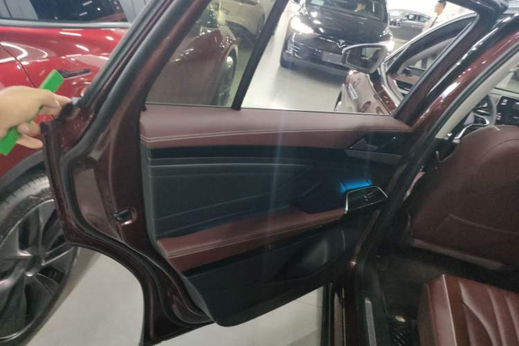 Used Volkswagen ID.6 X 2021 1st Edition ID. First Impression Edition Interior 8
